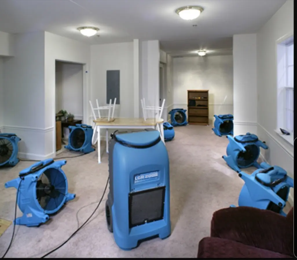 Air movers and dehumidifier setup for Water Extraction & Removal in River Ridge